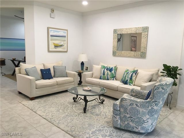 4695 Winged Foot CT 1, Naples, FL 34112