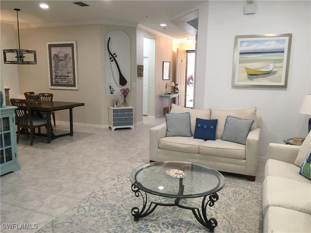 4695 Winged Foot CT 1, Naples, FL 34112