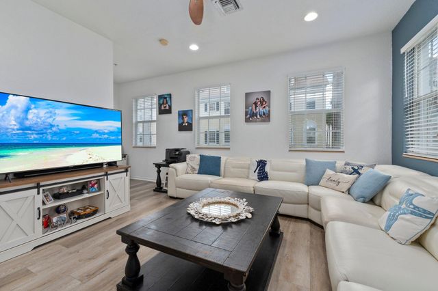 115 Pond Apple Lane 101, Jupiter, FL 33458