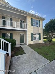 4639 Mcclelland Drive Q104, Wilmington, NC 28405