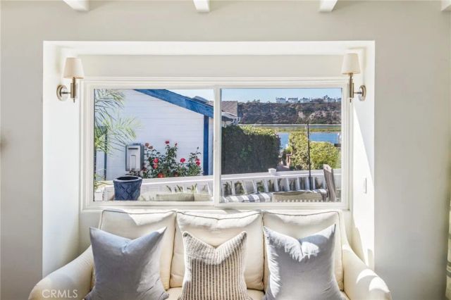 11 Saratoga, Newport Beach, CA 92660
