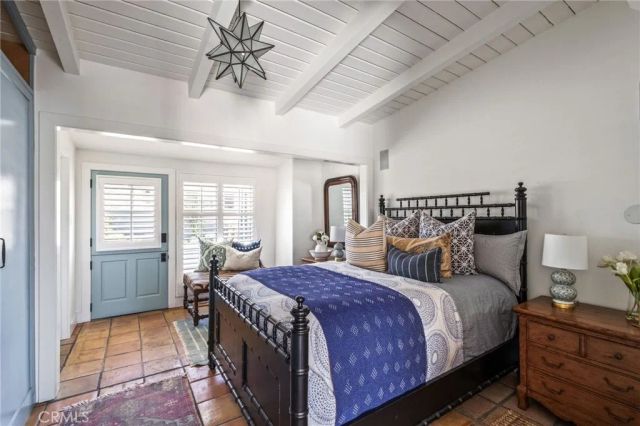 11 Saratoga, Newport Beach, CA 92660