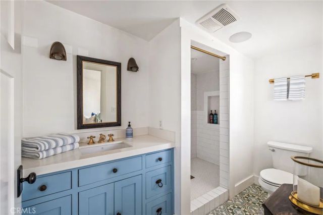11 Saratoga, Newport Beach, CA 92660
