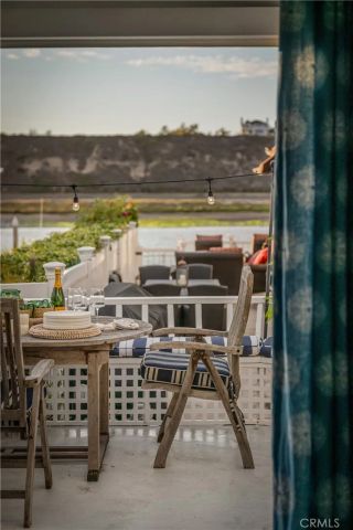 11 Saratoga, Newport Beach, CA 92660