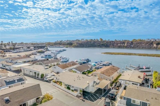 11 Saratoga, Newport Beach, CA 92660