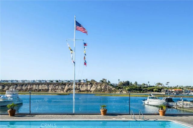 11 Saratoga, Newport Beach, CA 92660