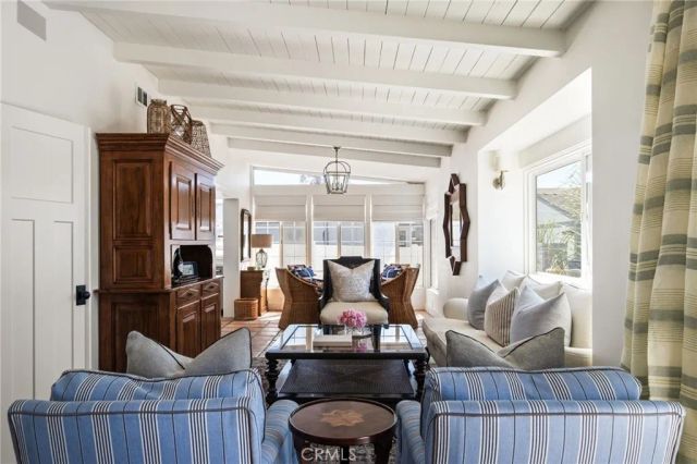 11 Saratoga, Newport Beach, CA 92660