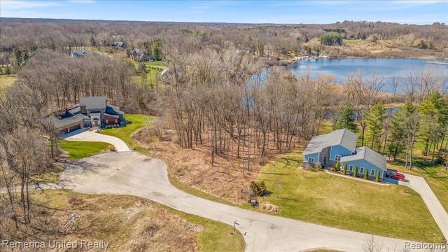 10468 Oak Shore Drive, South Lyon, MI 48178