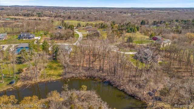 10468 Oak Shore Drive, South Lyon, MI 48178