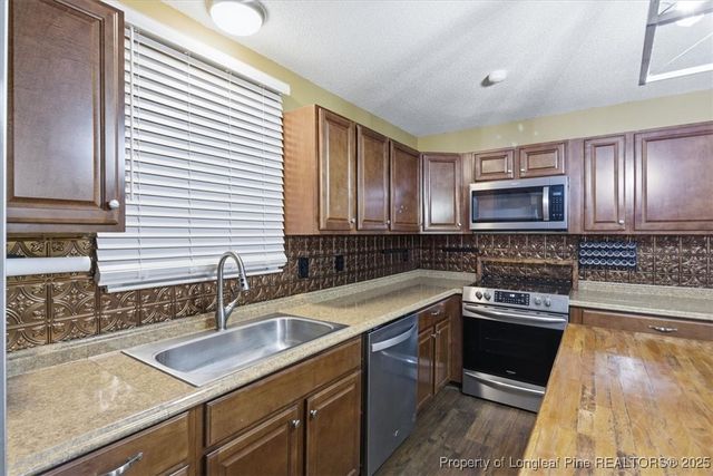 1807 Arabia Road, Raeford, NC 28376