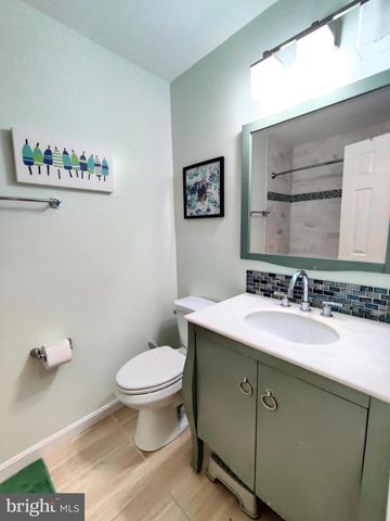 14 S GORDON ST S, Alexandria, VA 22304