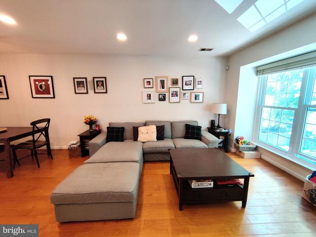 14 S GORDON ST S, Alexandria, VA 22304