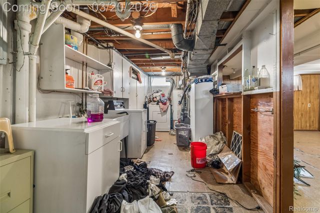 25128 Culver Street, St. Clair Shores, MI 48081