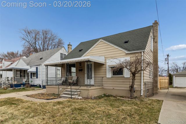 25128 Culver Street, St. Clair Shores, MI 48081