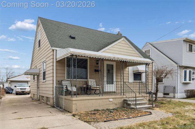 25128 Culver Street, St. Clair Shores, MI 48081