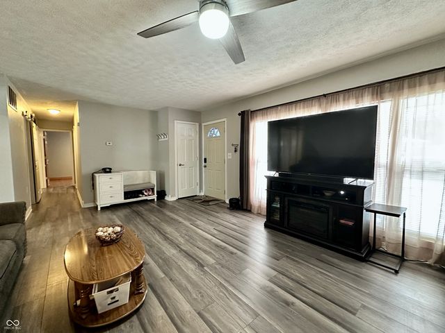 1822 Shady Lane, Martinsville, IN 46151