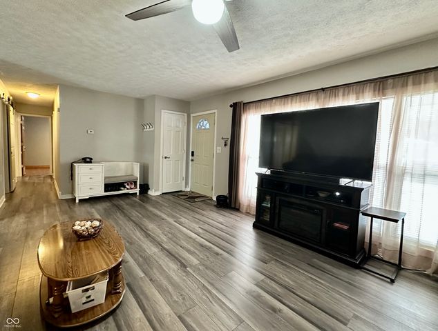 1822 Shady Lane, Martinsville, IN 46151