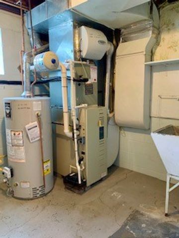 337 Fernledge Dr, New Kensington, PA 15068