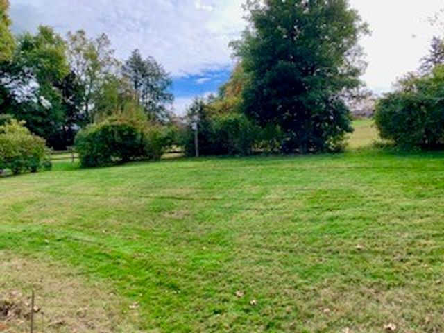 337 Fernledge Dr, New Kensington, PA 15068