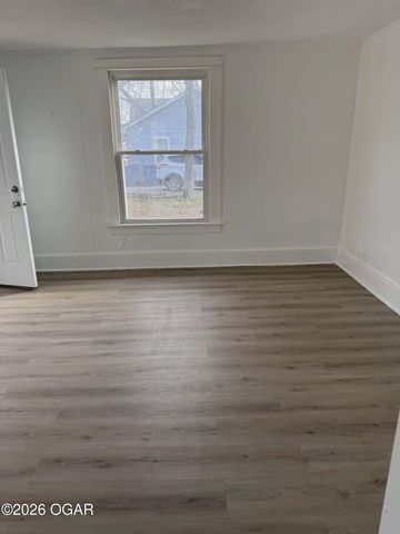 514 Ottawa Street, Seneca, MO 64865