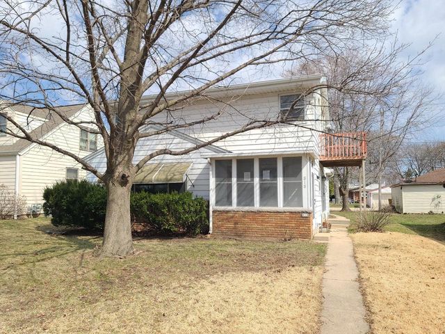 818 S 116th STREET, West Allis, WI 53214