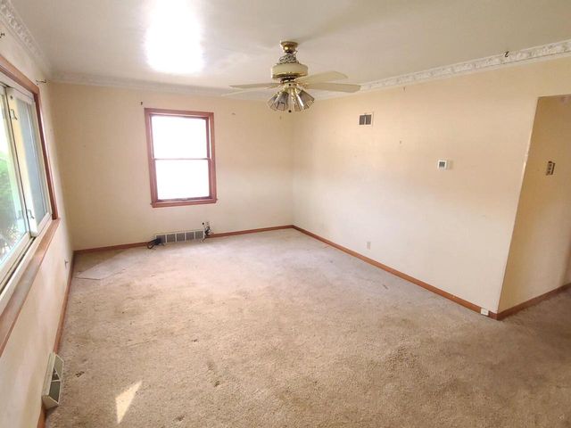 818 S 116th STREET, West Allis, WI 53214