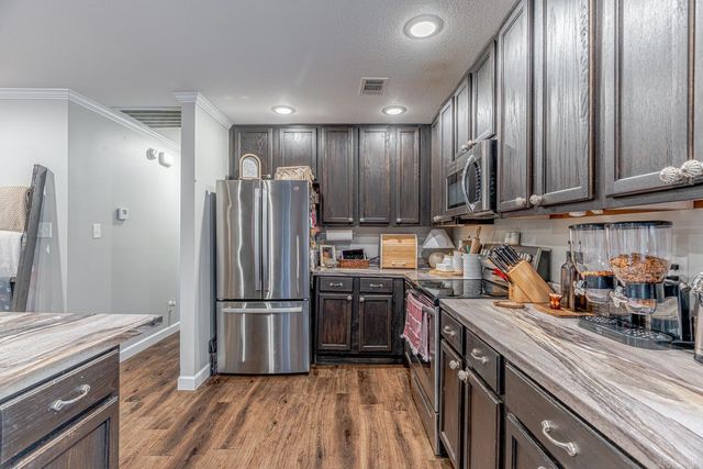 811 Thorne Dr, Paragould, AR 72450