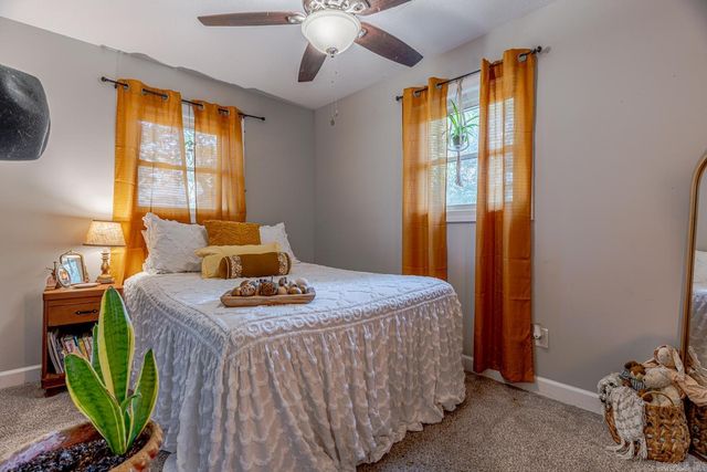 811 Thorne Dr, Paragould, AR 72450