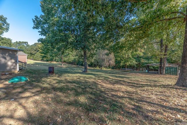 811 Thorne Dr, Paragould, AR 72450