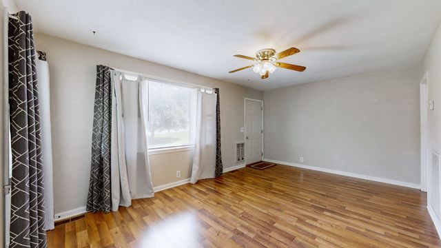 3107 Crosswood Dr, Nashville, TN 37214