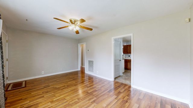 3107 Crosswood Dr, Nashville, TN 37214