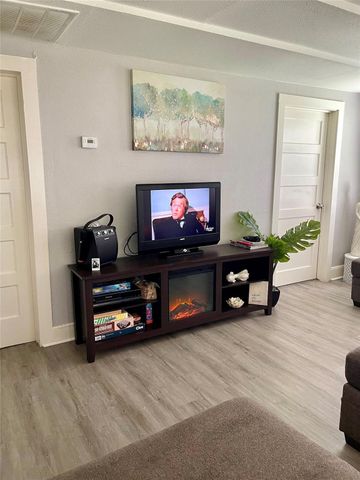 500 N 8th Street, Richmond, TX 77469