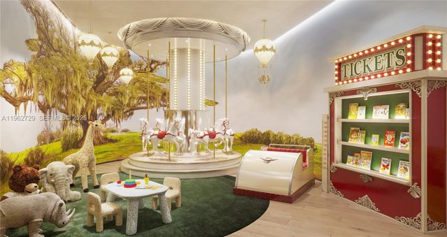 99 SE 5th street UPH02, Miami, FL 33131