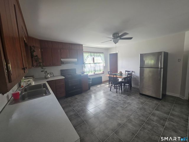 26 Cumley Street, Hamden, CT 06514