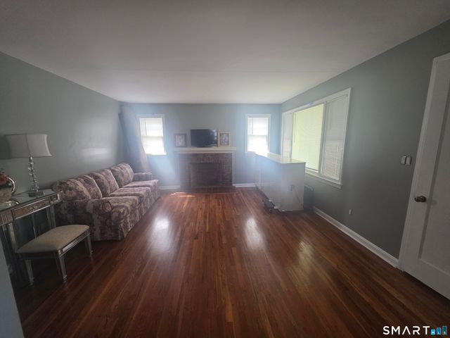 26 Cumley Street, Hamden, CT 06514