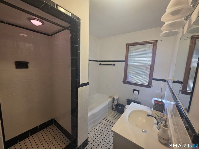 26 Cumley Street, Hamden, CT 06514