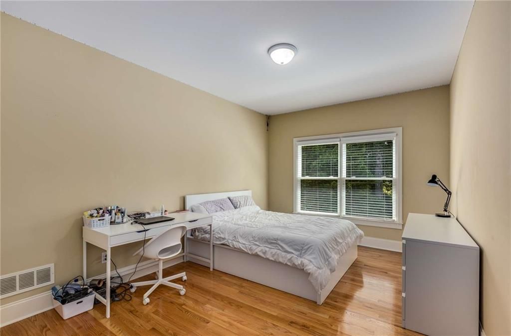 Image 14 of property listing at 2818 Willowstone Drive, Duluth, GA 30096