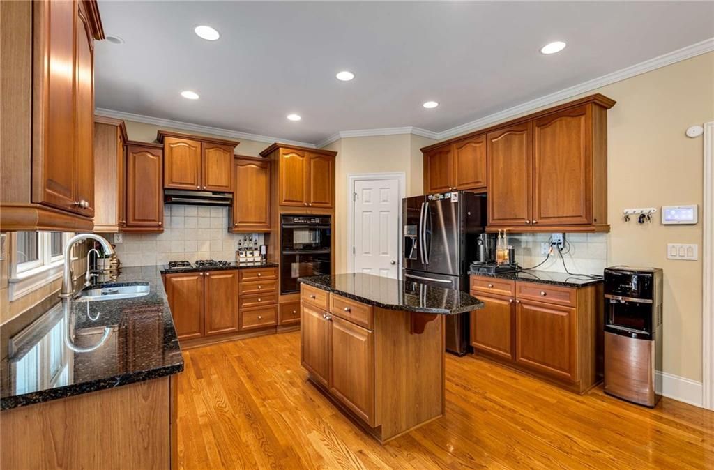 Image 23 of property listing at 2818 Willowstone Drive, Duluth, GA 30096