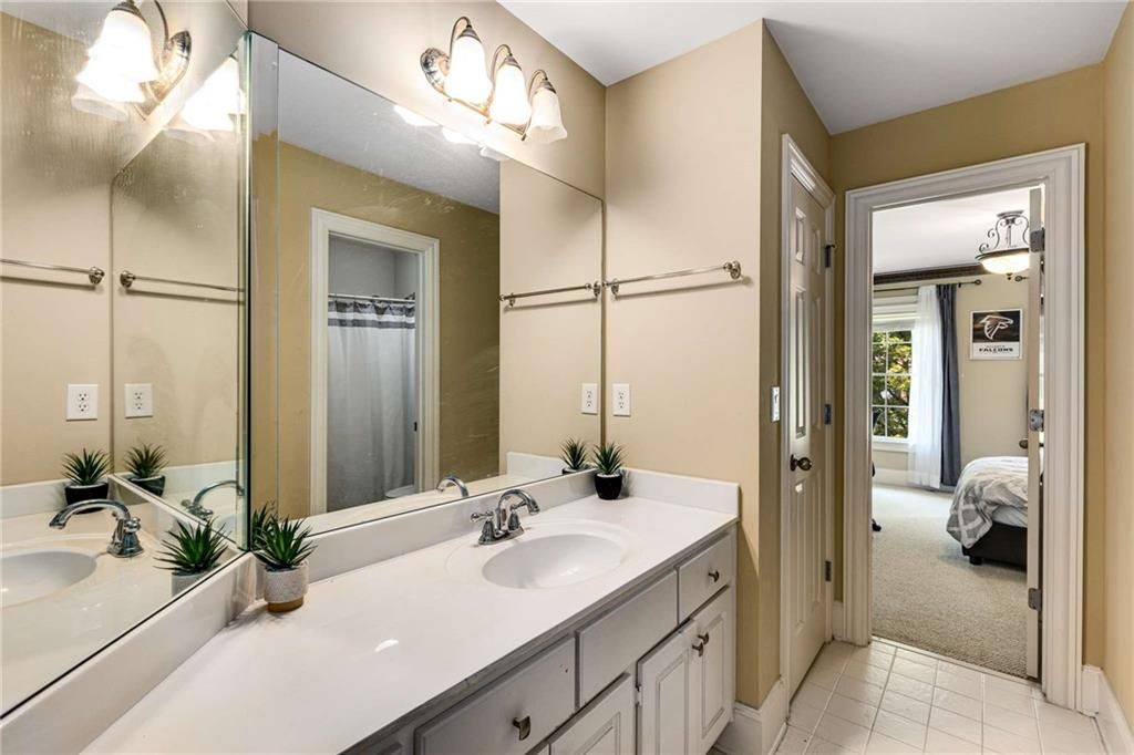 Image 28 of property listing at 2818 Willowstone Drive, Duluth, GA 30096