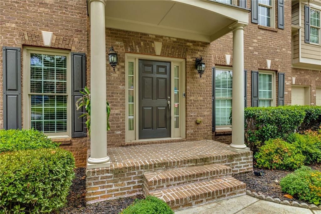 Image 4 of property listing at 2818 Willowstone Drive, Duluth, GA 30096
