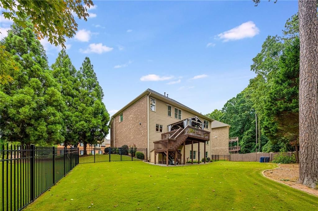 Image 40 of property listing at 2818 Willowstone Drive, Duluth, GA 30096