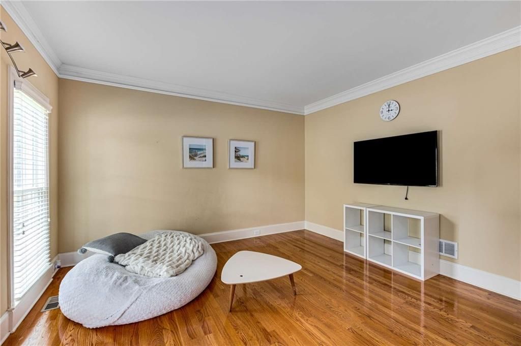 Image 7 of property listing at 2818 Willowstone Drive, Duluth, GA 30096