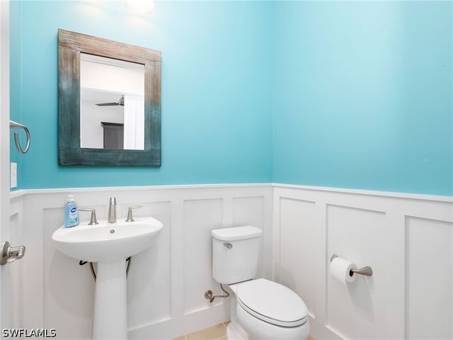 9288 Cayman DR, Naples, FL 34114