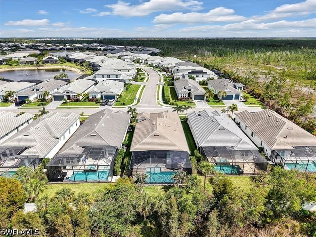 9288 Cayman DR, Naples, FL 34114