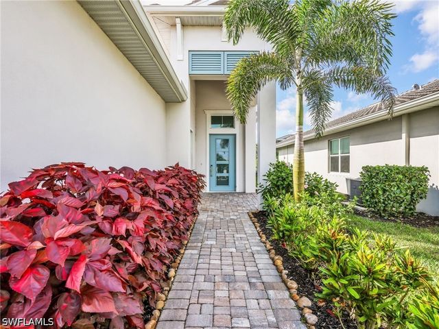 9288 Cayman DR, Naples, FL 34114