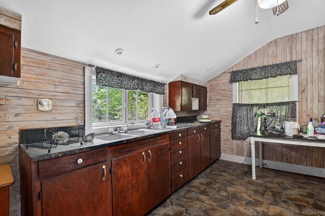 142 First Street, Copperhill, TN 37317