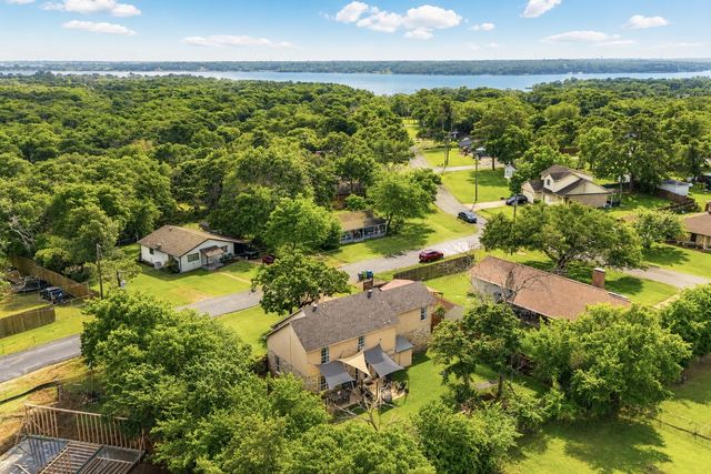 105 Melody Lane, Hickory Creek, TX 75065