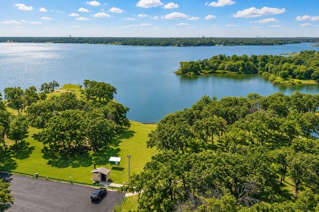 105 Melody Lane, Hickory Creek, TX 75065