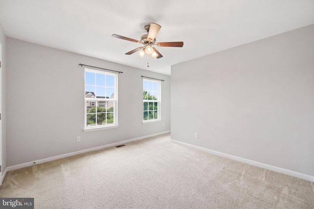 229 MOUNTAIN LAUREL BLVD, Ranson, WV 25438