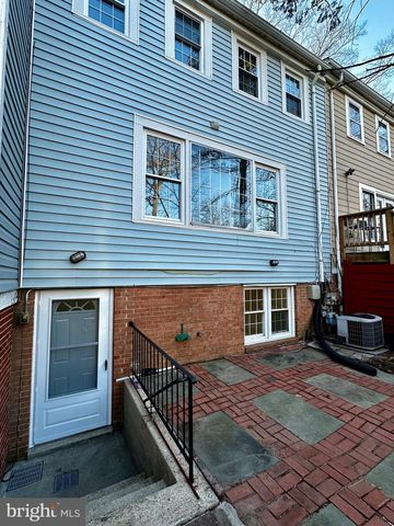 13195 PUTNAM CIR, Woodbridge, VA 22191